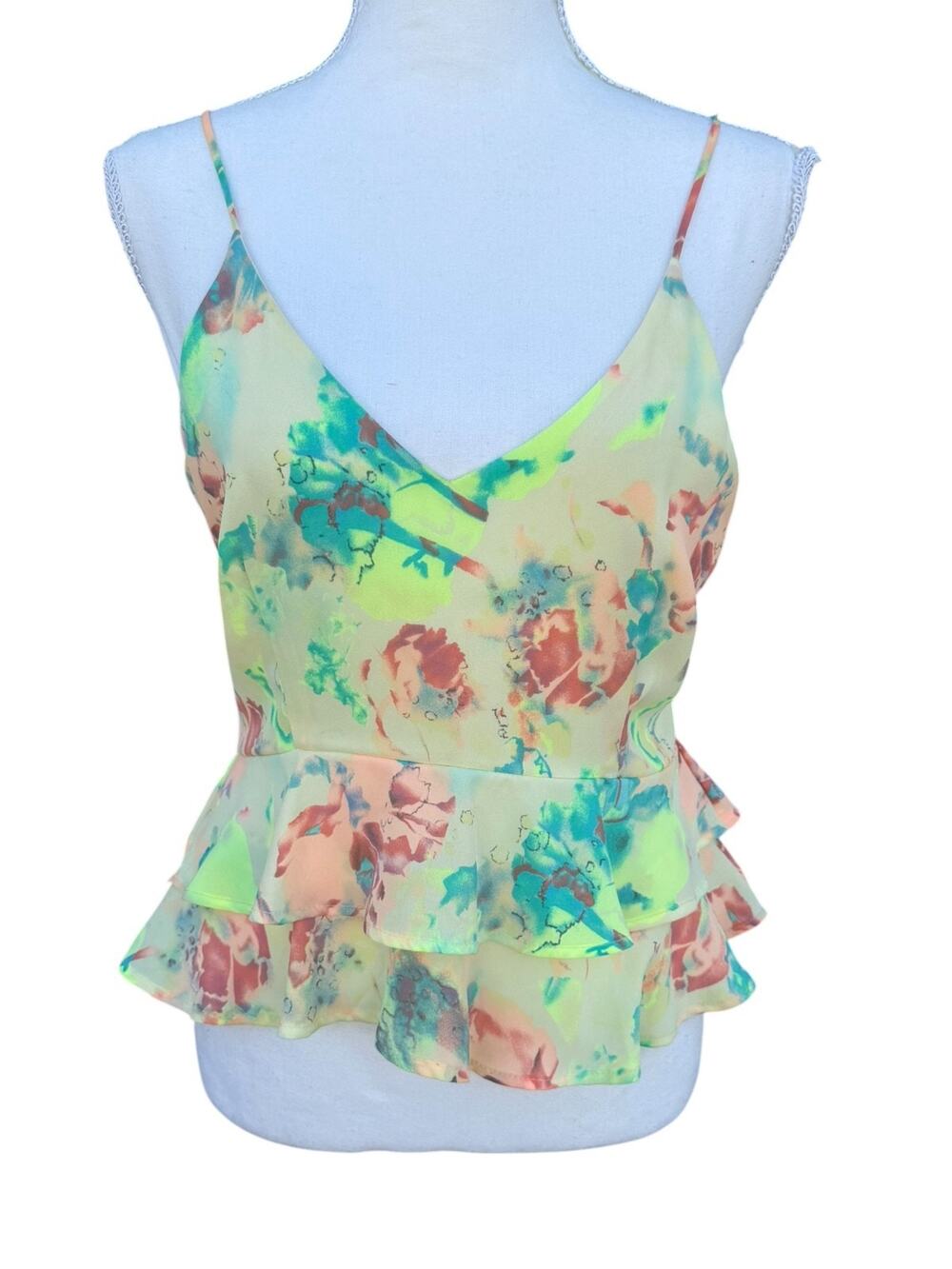 ASTR Cami Top Women’s Sleeveless V-Neck Ruffle Hem Floral Peplum Size Medium